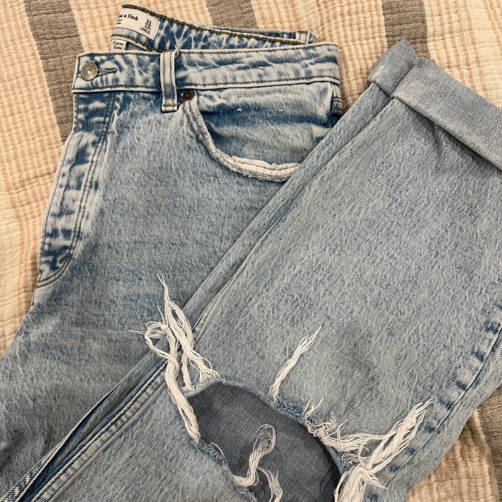 Abercrombie & Fitch High Rise Curve Love Blue Jeans